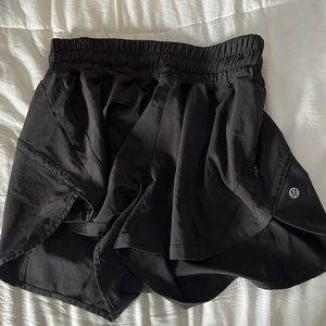 Lululemom Hotty Hot Shorts 3”